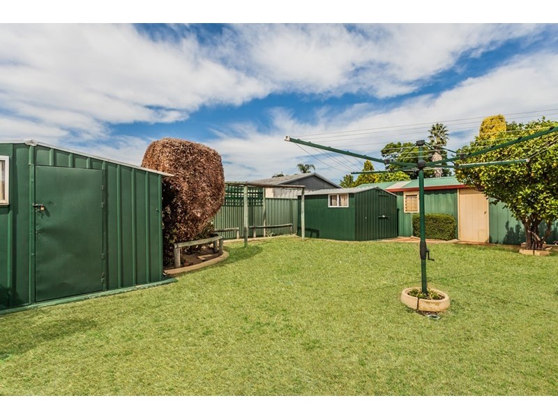 6 Kelton Way, Thornlie WA 6108