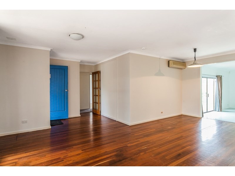 1 Rayne Street, Maddington WA 6109