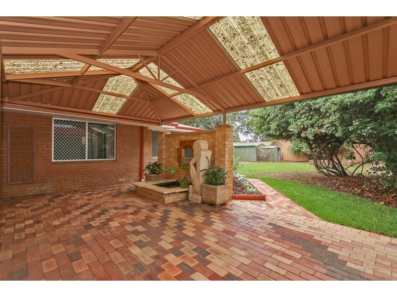 65 Gravity Street, Beckenham WA 6107