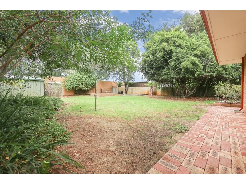 65 Gravity Street, Beckenham WA 6107