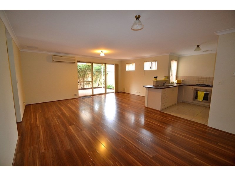 8/17 Bert Street, Gosnells WA 6110