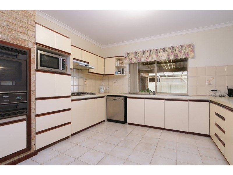 13 Newenden Street, Maddington WA 6109