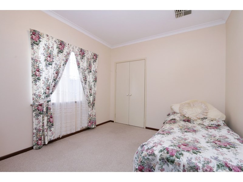 13 Newenden Street, Maddington WA 6109