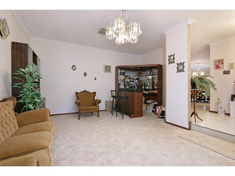 13 Newenden Street, Maddington WA 6109