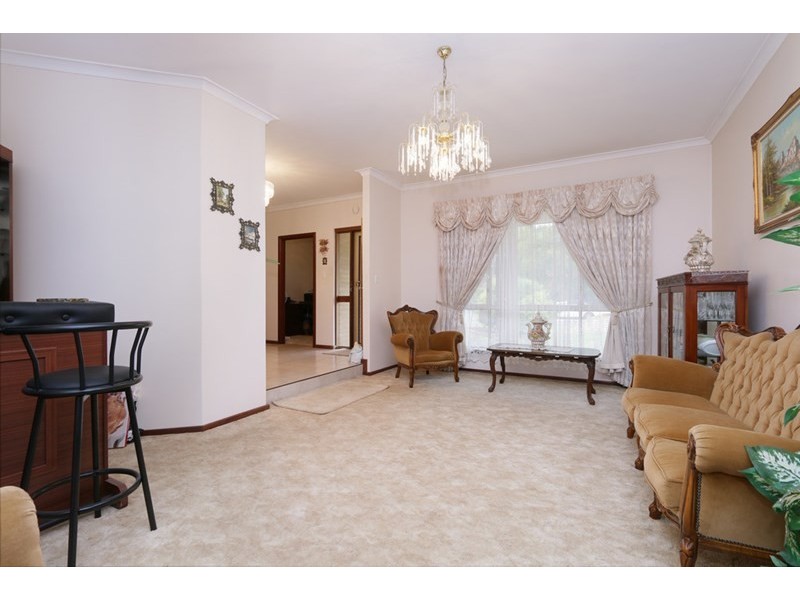 13 Newenden Street, Maddington WA 6109