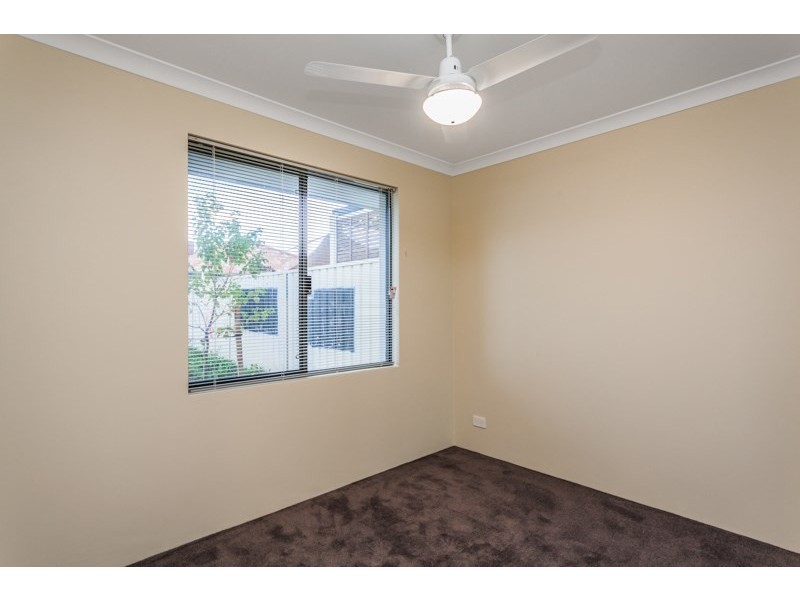 11/18 Gowrie Approach, Canning Vale WA 6155