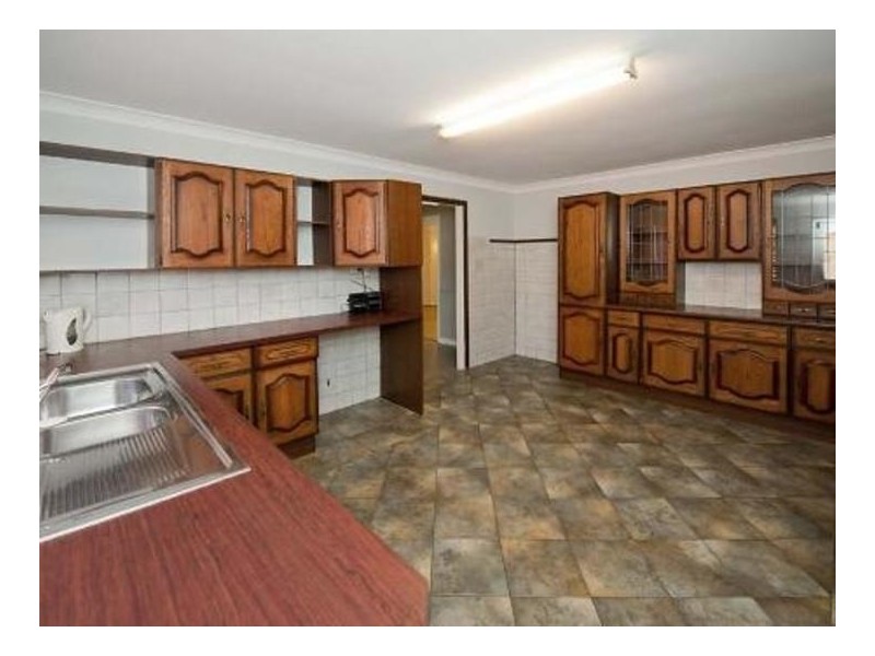 41 Lantana Way, Camillo WA 6111