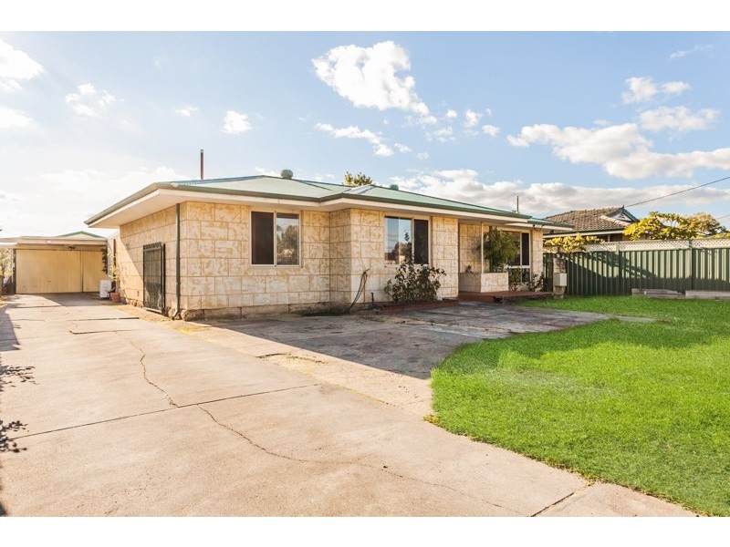 42 Kelton Way, Thornlie WA 6108