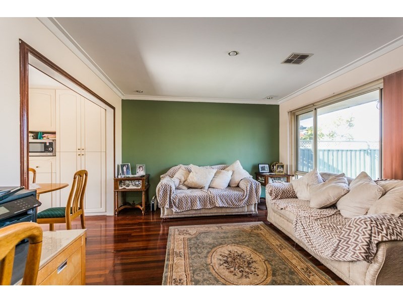 42 Kelton Way, Thornlie WA 6108