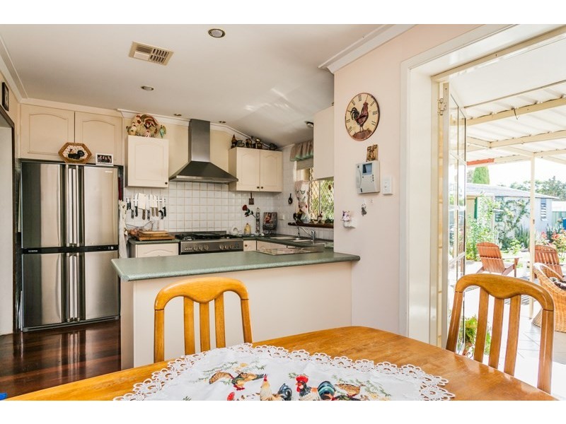 42 Kelton Way, Thornlie WA 6108