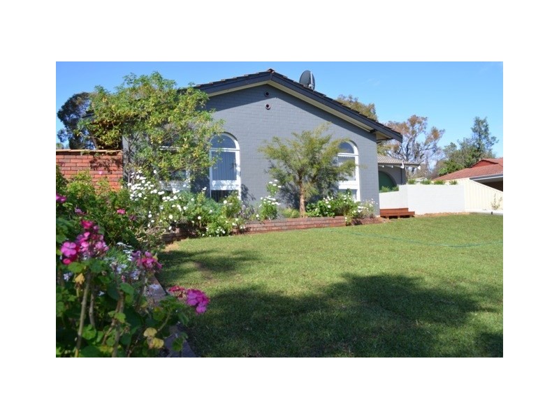 45 Vistula Terrace, Kelmscott WA 6111