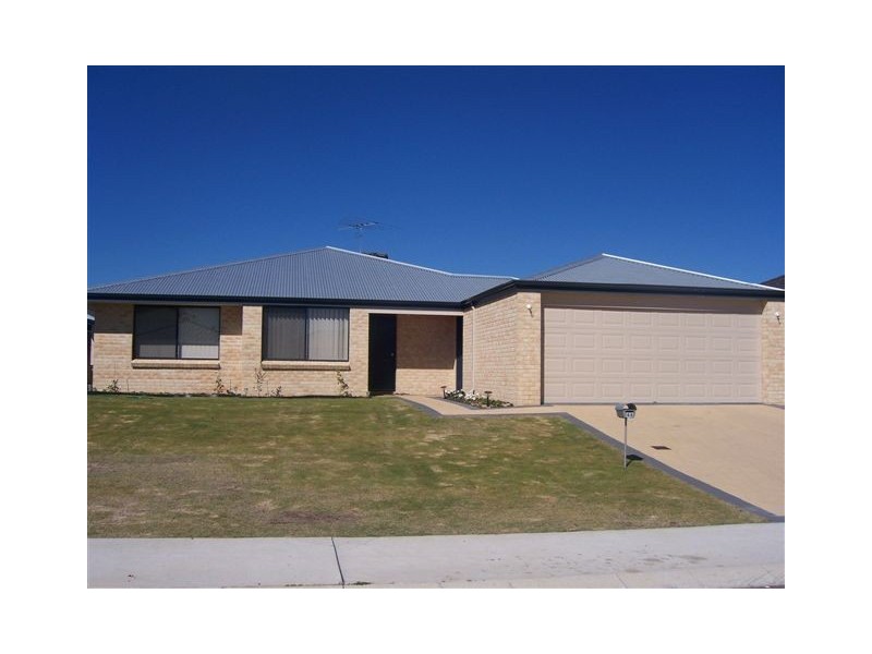 44 Excalibur Chase, Wattle Grove WA 6107