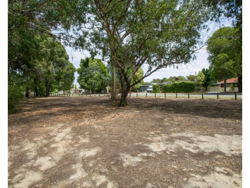 32A Dawson Street, Armadale WA 6112