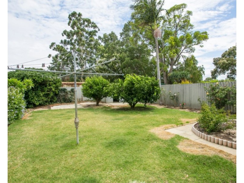 32A Dawson Street, Armadale WA 6112