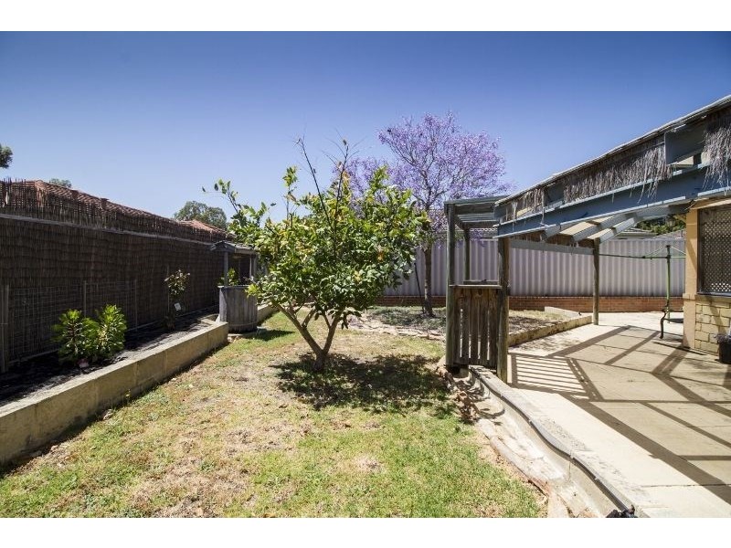 48 The Crescent, Maddington WA 6109