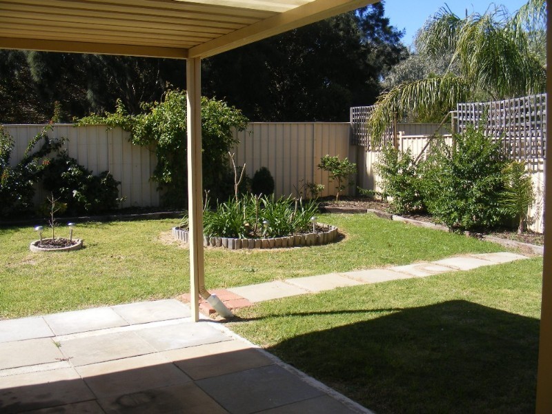 36 Ellamere Retreat, Maddington WA 6109