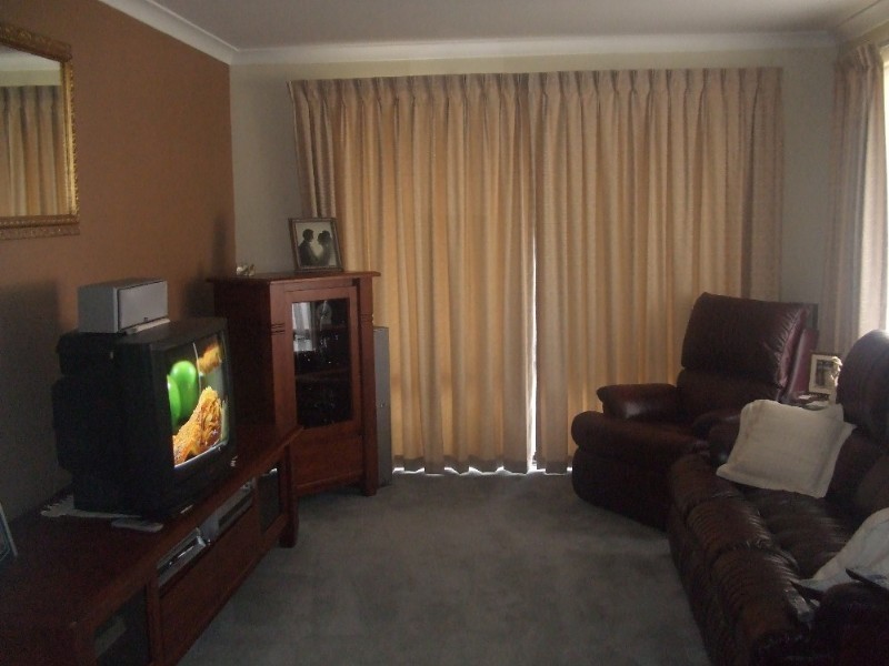 16 Greygum Rise, Kenwick WA 6107