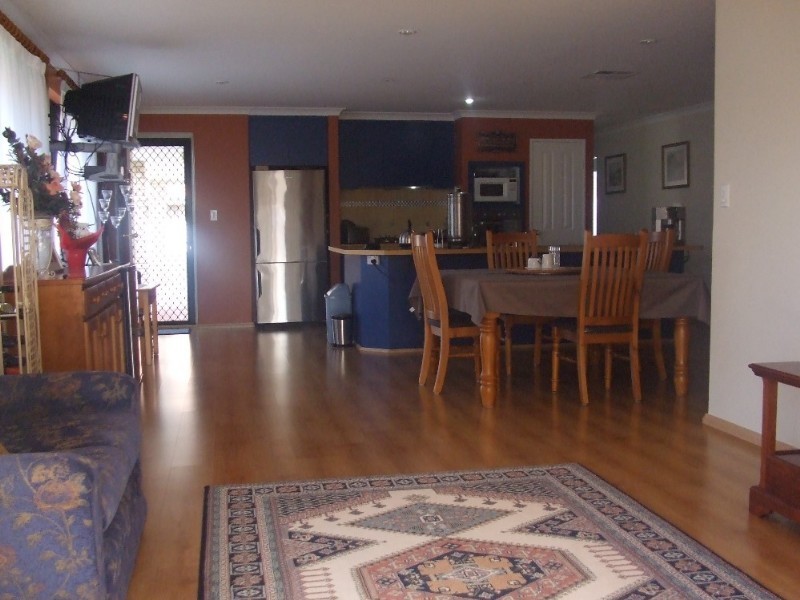 16 Greygum Rise, Kenwick WA 6107