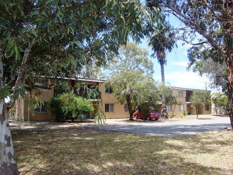 4/2 Dalziell Street, Maddington WA 6109