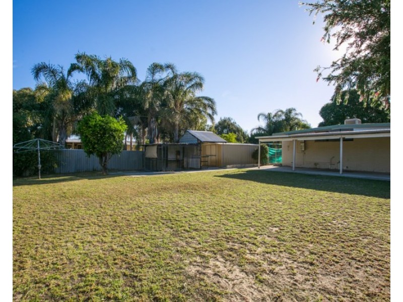 12 Cowan Street, Maddington WA 6109