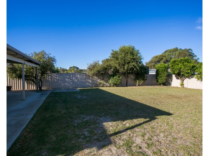 12 Cowan Street, Maddington WA 6109