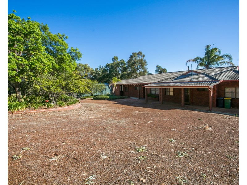 158 Springfield Road, Bedfordale WA 6112