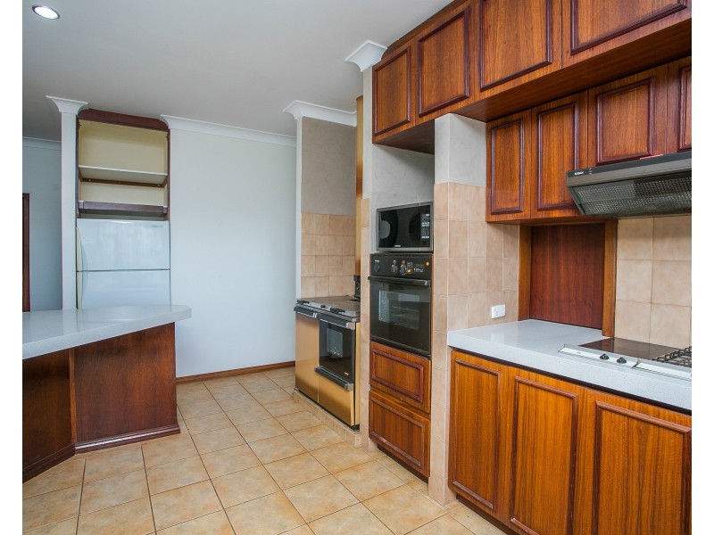 158 Springfield Road, Bedfordale WA 6112