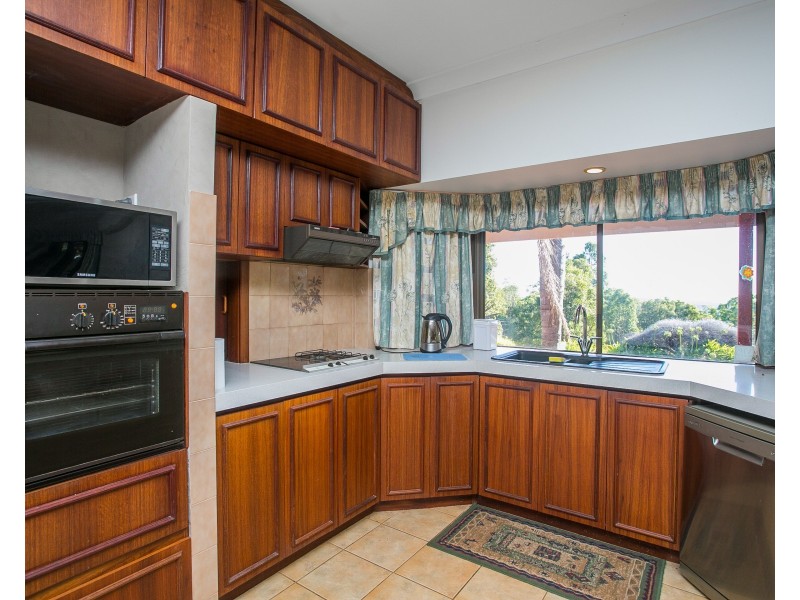 158 Springfield Road, Bedfordale WA 6112