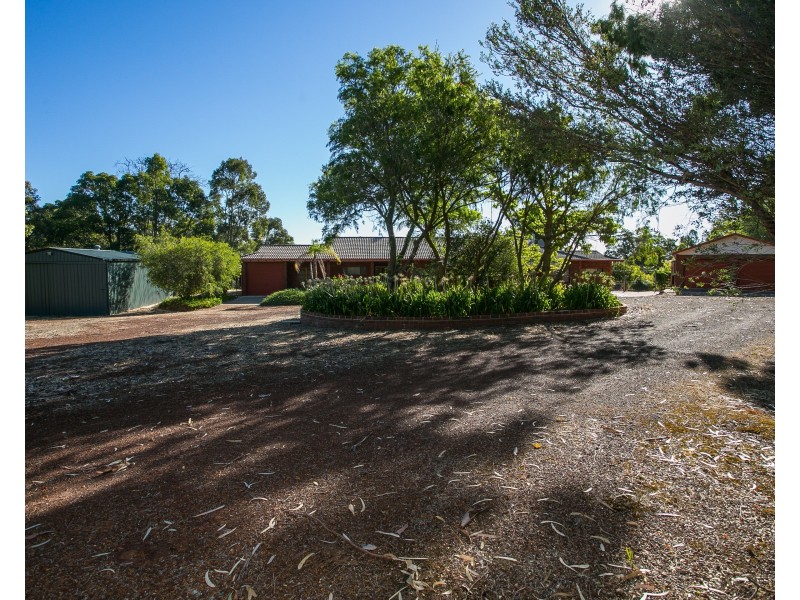 158 Springfield Road, Bedfordale WA 6112