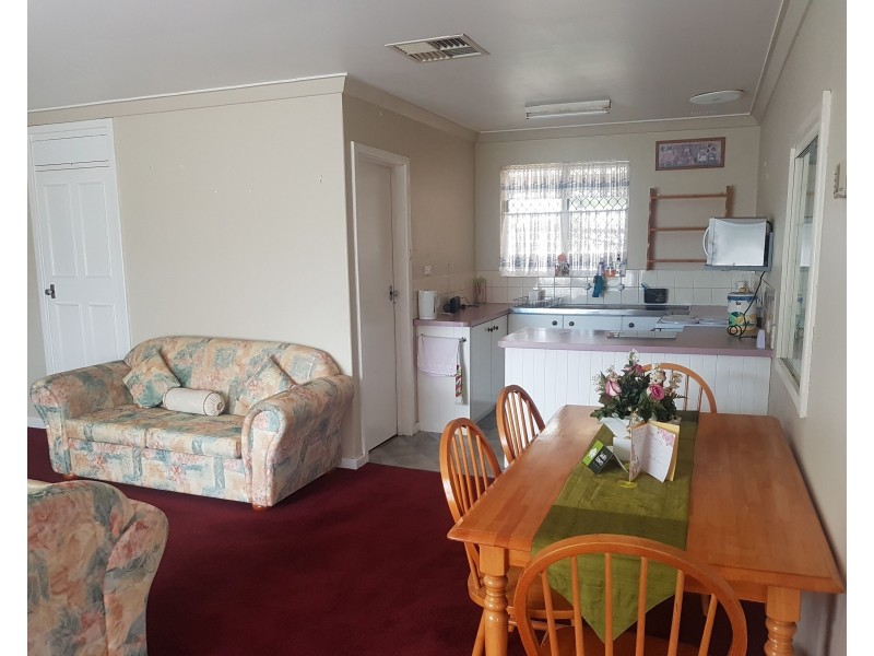 2/1 Manning Avenue, Gosnells WA 6110
