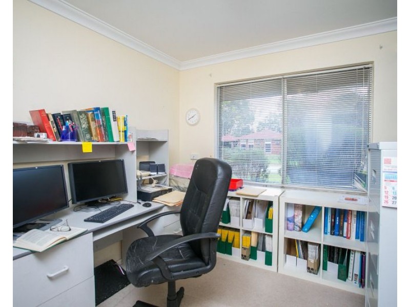 15 Bardfield Way, Gosnells WA 6110