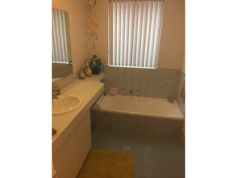 9 Yampi Court, Huntingdale WA 6110