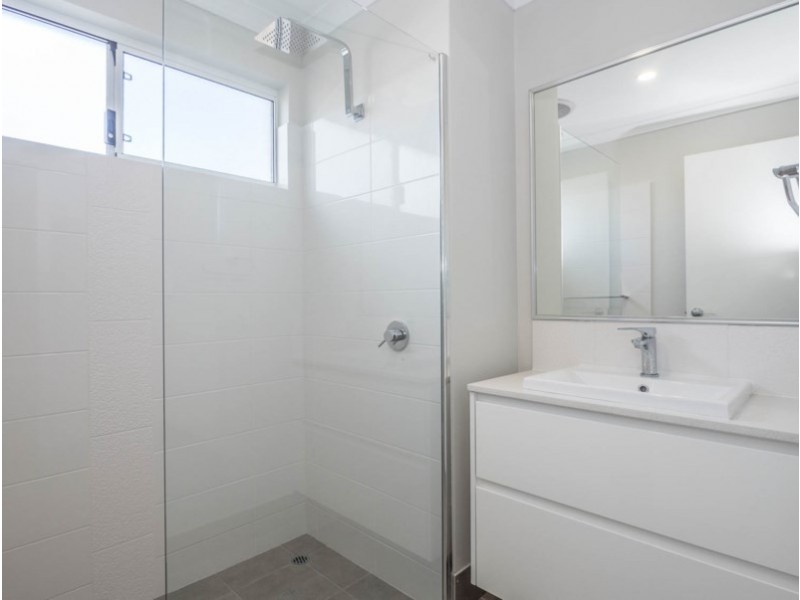 1/13 Somers Street, Belmont WA 6104