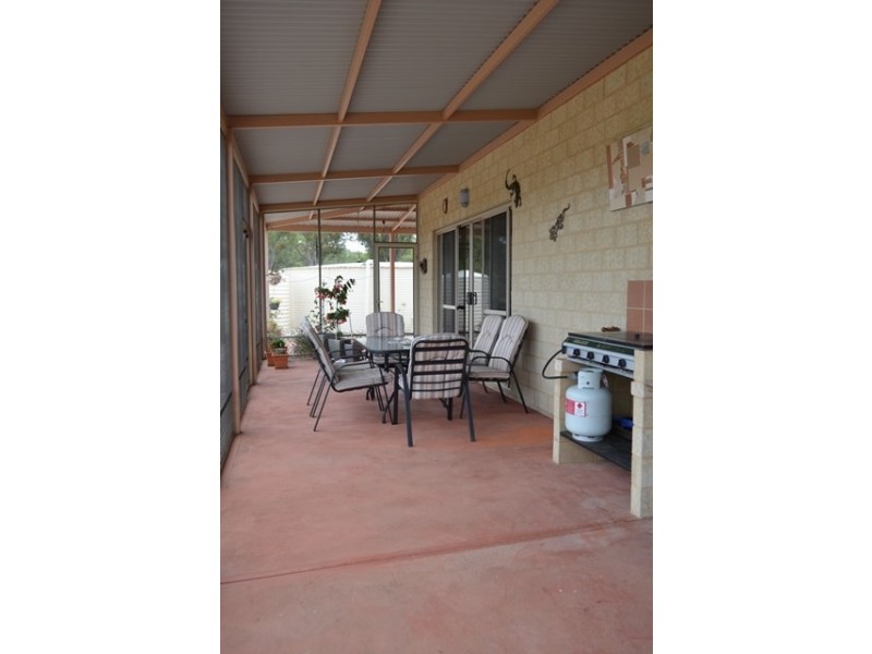 7 Warburton Street, Tenterden WA 6322