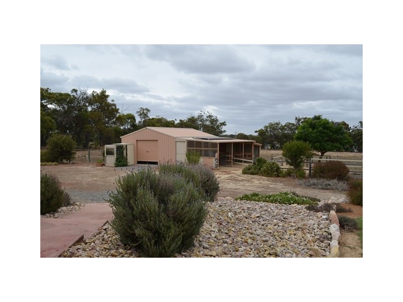 7 Warburton Street, Tenterden WA 6322