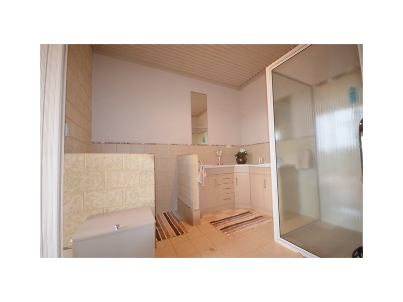 7 Warburton Street, Tenterden WA 6322