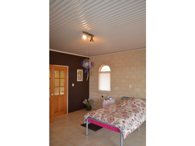 7 Warburton Street, Tenterden WA 6322