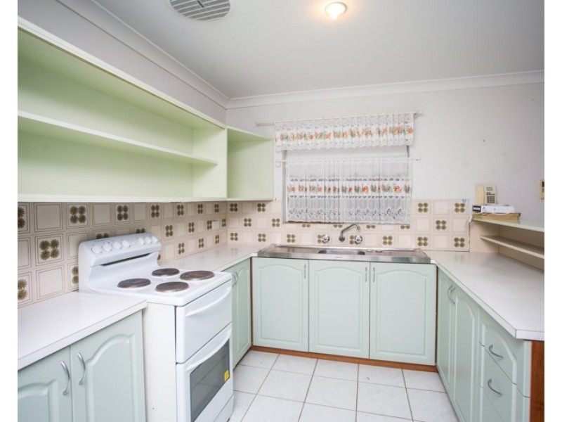 64A Amanda Drive, Camillo WA 6111