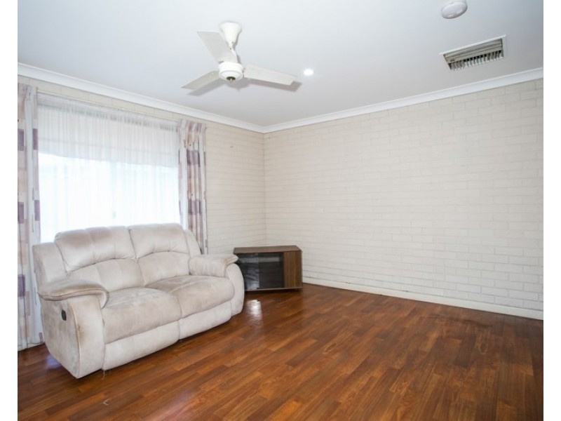 64A Amanda Drive, Camillo WA 6111