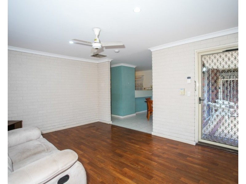 64A Amanda Drive, Camillo WA 6111