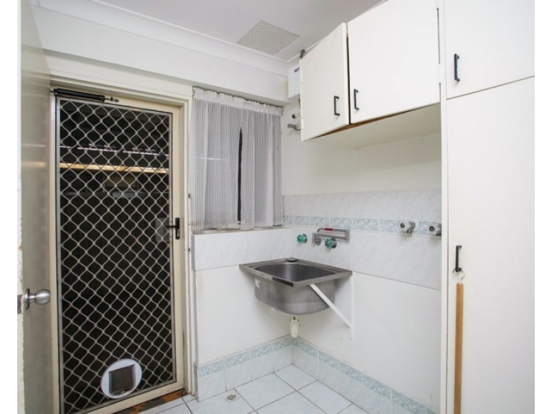 64A Amanda Drive, Camillo WA 6111