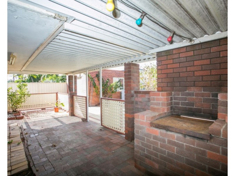 64A Amanda Drive, Camillo WA 6111