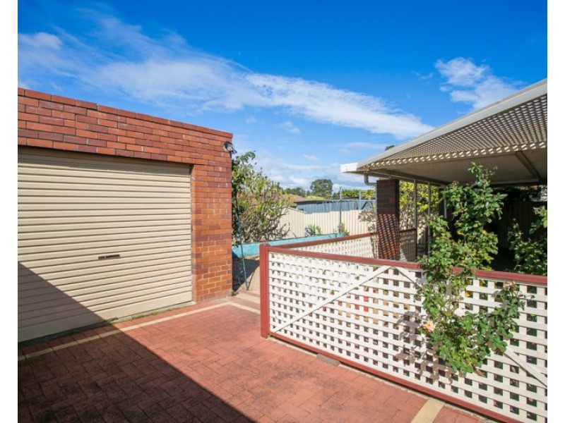 64A Amanda Drive, Camillo WA 6111
