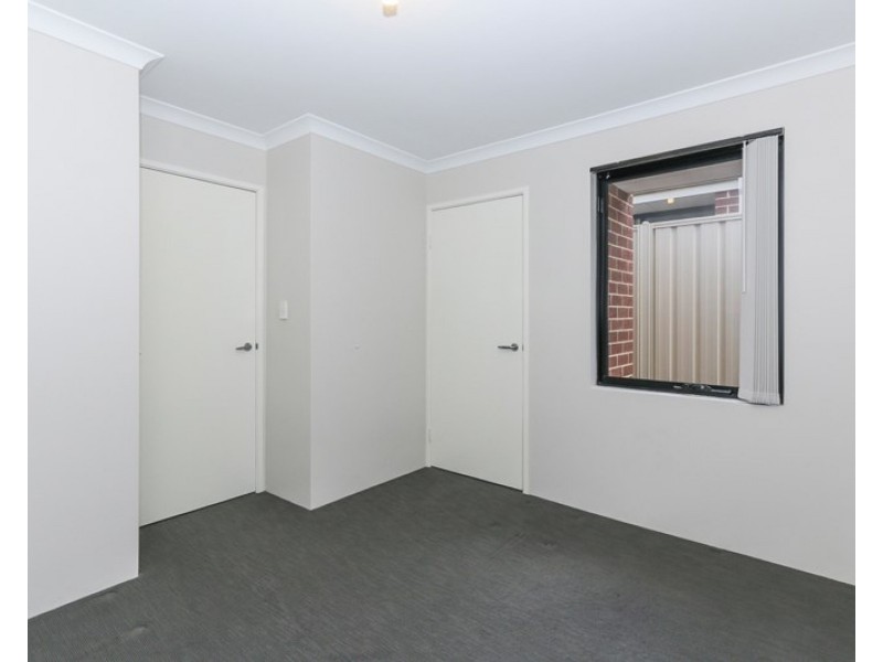2/102 Westfield Road, Kelmscott WA 6111