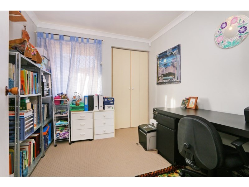 7A Berala Court, Camillo WA 6111