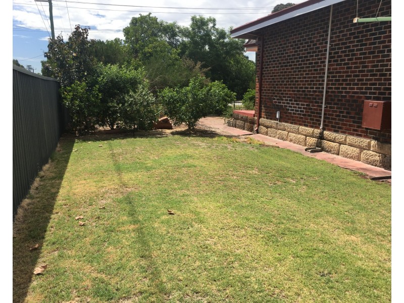 16 Nicholas Street, Gosnells WA 6110