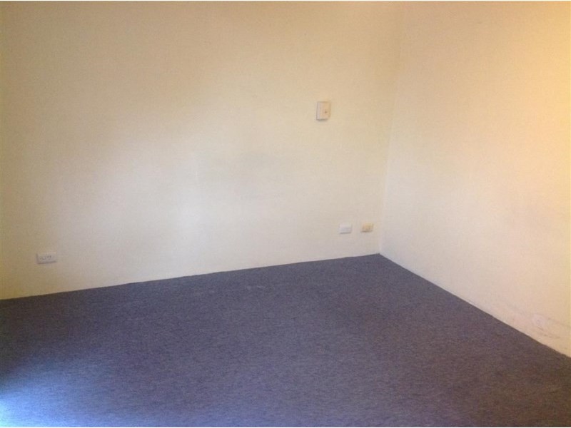 12/93 seventh Road, Armadale WA 6112