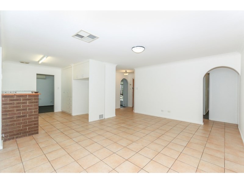 27 James Street, Gosnells WA 6110