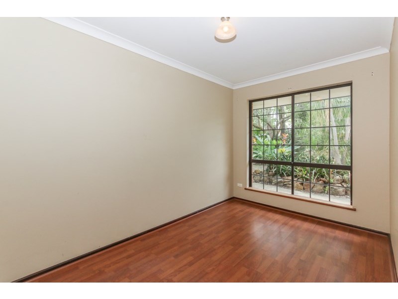 27 James Street, Gosnells WA 6110