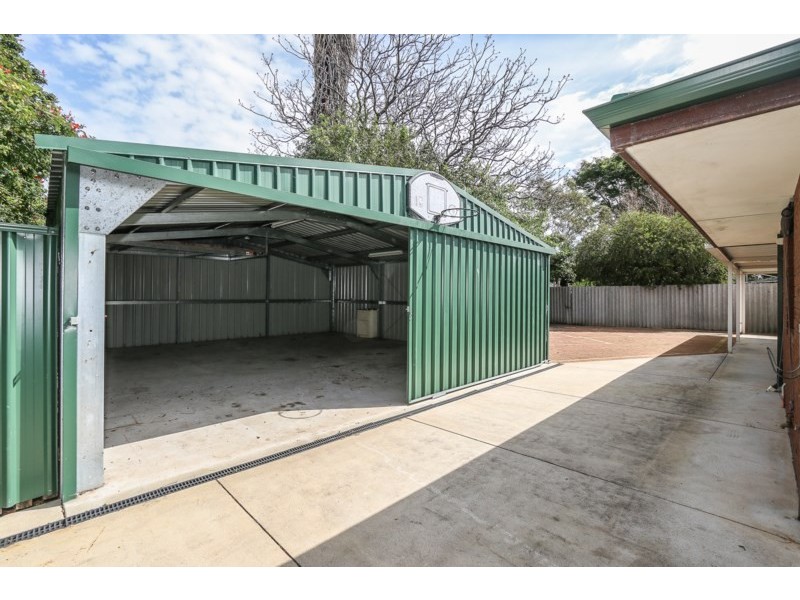 27 James Street, Gosnells WA 6110